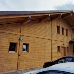 Décapage par aérogommage (sablage) d'une villa en bois à Arzier