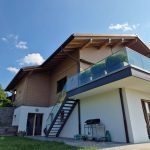 Décapage par aérogommage (sablage) d'une villa en bois à Arzier